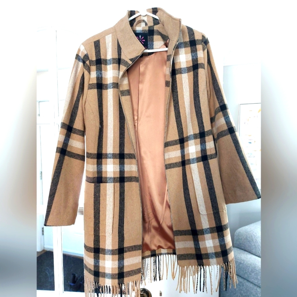 Like New ISAAC MIZRAHI PIaid Tan Women's Coat.
